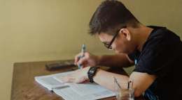 Demystifying deductive reasoning: A guide with practical examples