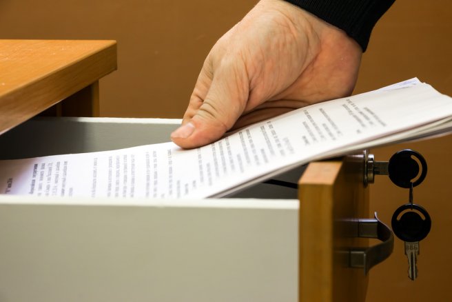 Foul play in scientific publishing: The phenomenon of academic papers being held hostage Foul play in scientific publishing: The phenomenon of academic papers being held hostage