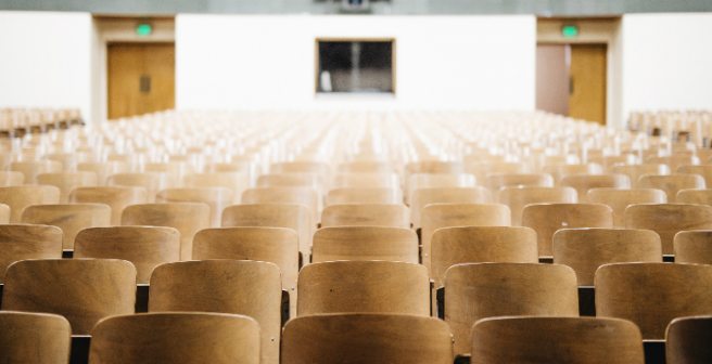 Strategy and tips for writing a high-quality research paper (Estratégia e dicas para escrever um artigo de alta qualidade) Strategy and tips for writing a high-quality research paper (Estratégia e dicas para escrever um artigo de alta qualidade)
