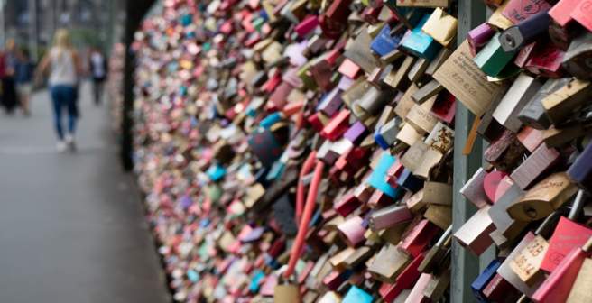 Safeguard your manuscript against suspected data fabrication and image duplication Safeguard your manuscript against suspected data fabrication and image duplication