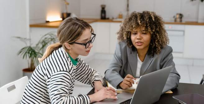 What’s new in peer review? Initiatives by the academic community What’s new in peer review? Initiatives by the academic community