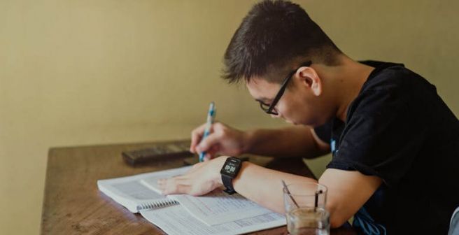 Expert tips on how to get your research paper to the finish line Expert tips on how to get your research paper to the finish line